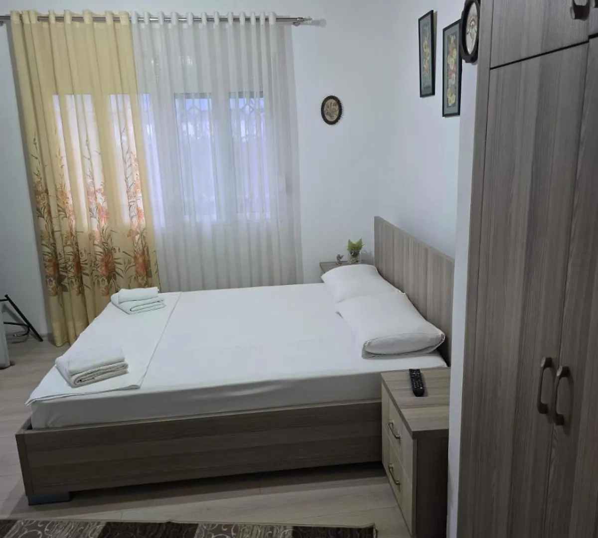 Homestay Magnolia'S Private Room Gjirokaster